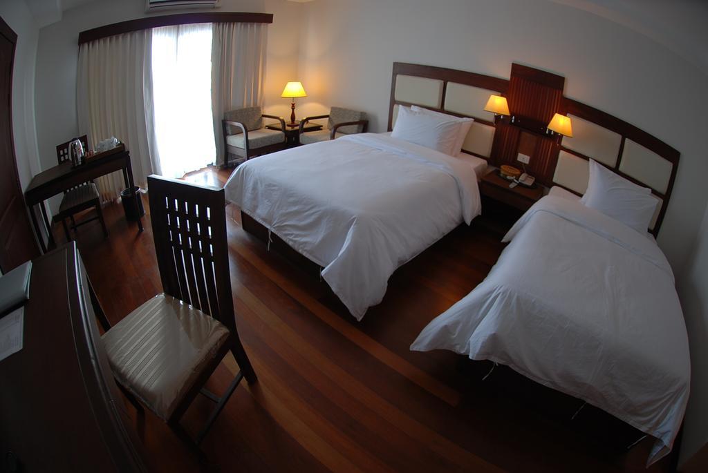 River City Hotel Mukdahan Kültér fotó