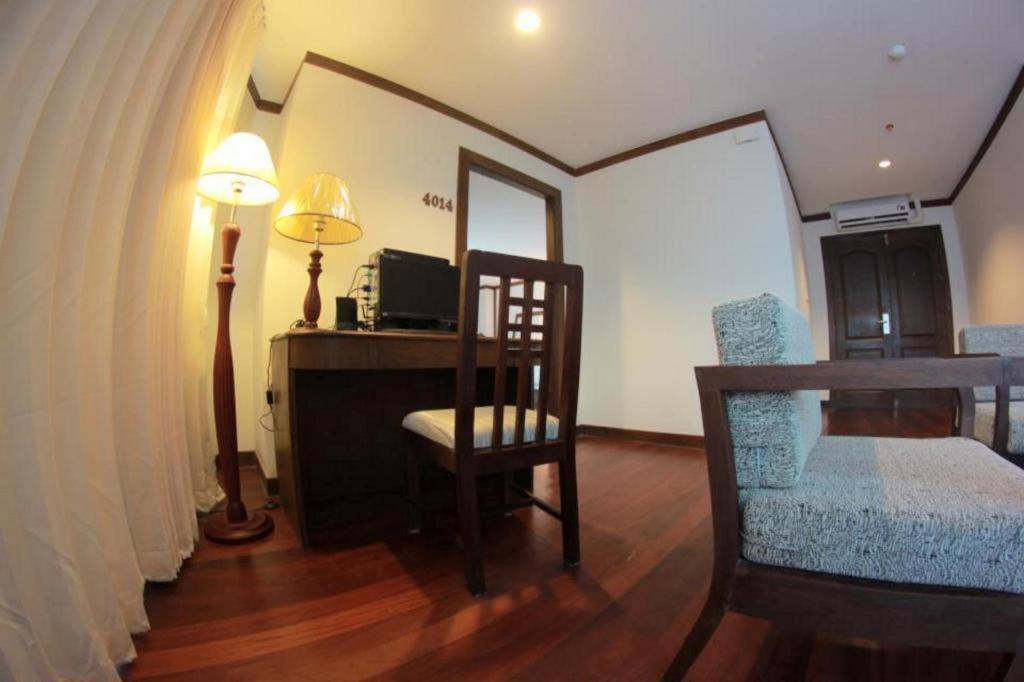 River City Hotel Mukdahan Kültér fotó