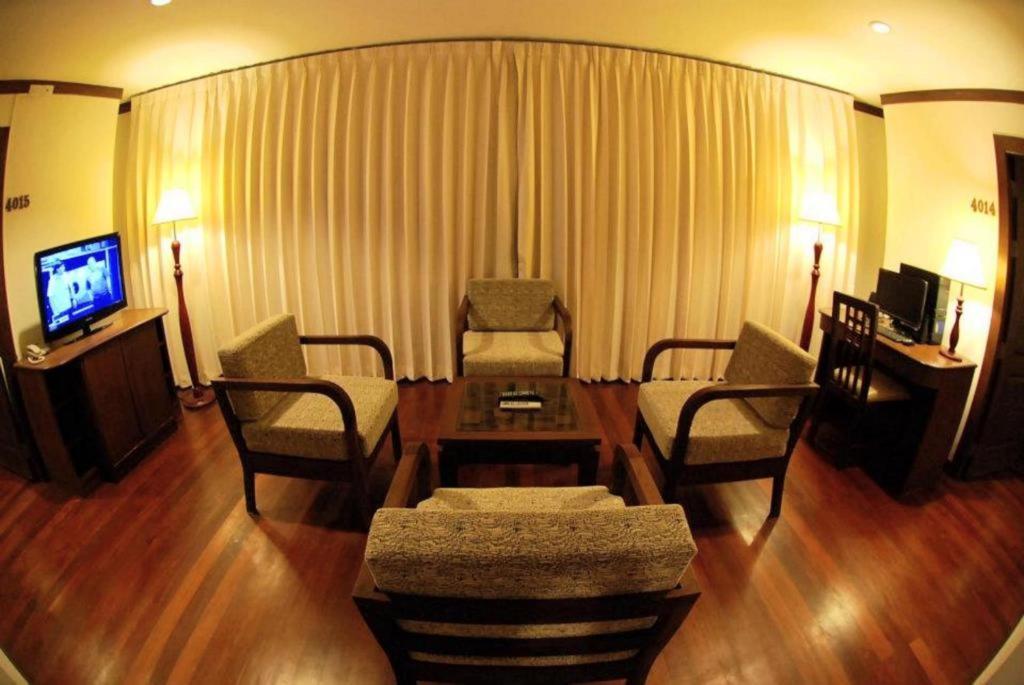 River City Hotel Mukdahan Kültér fotó