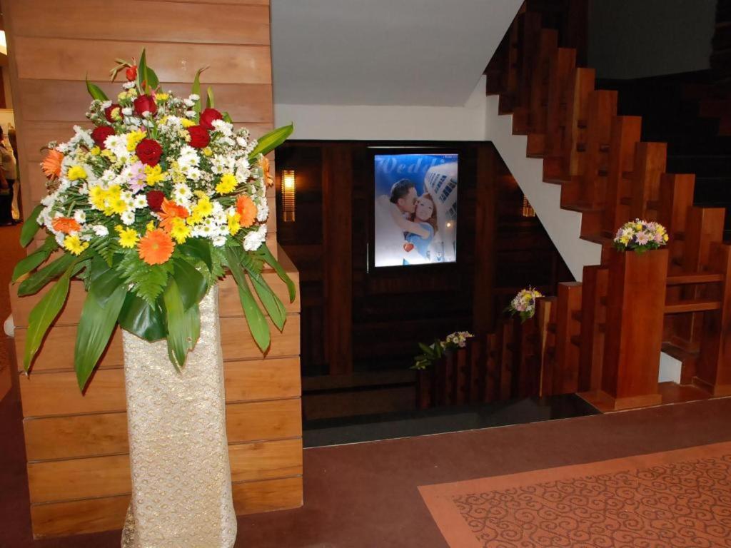 River City Hotel Mukdahan Kültér fotó