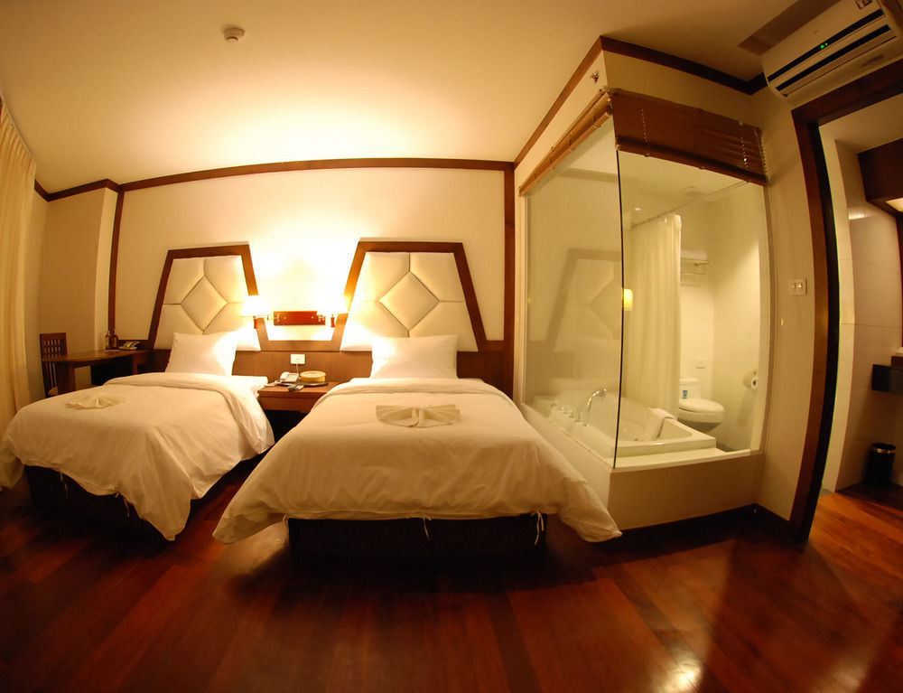 River City Hotel Mukdahan Kültér fotó
