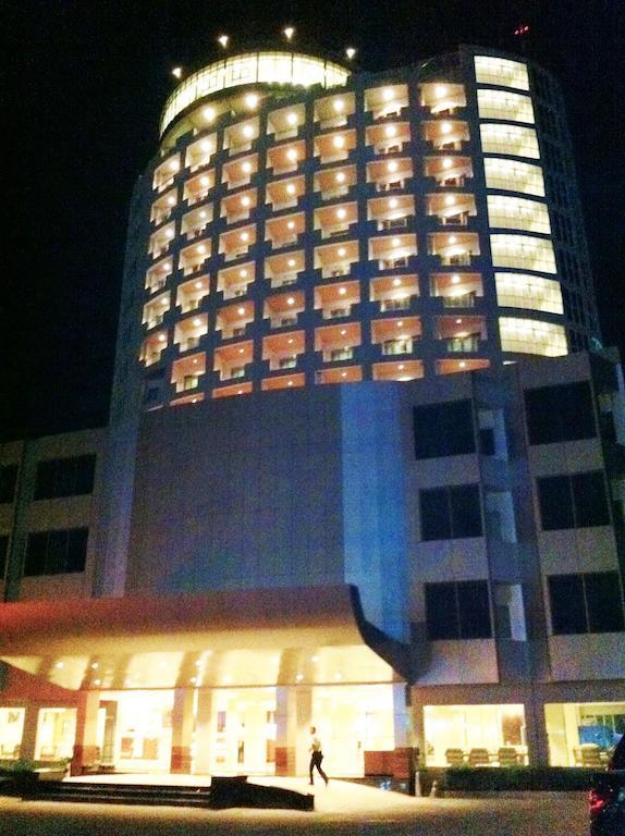 River City Hotel Mukdahan Kültér fotó