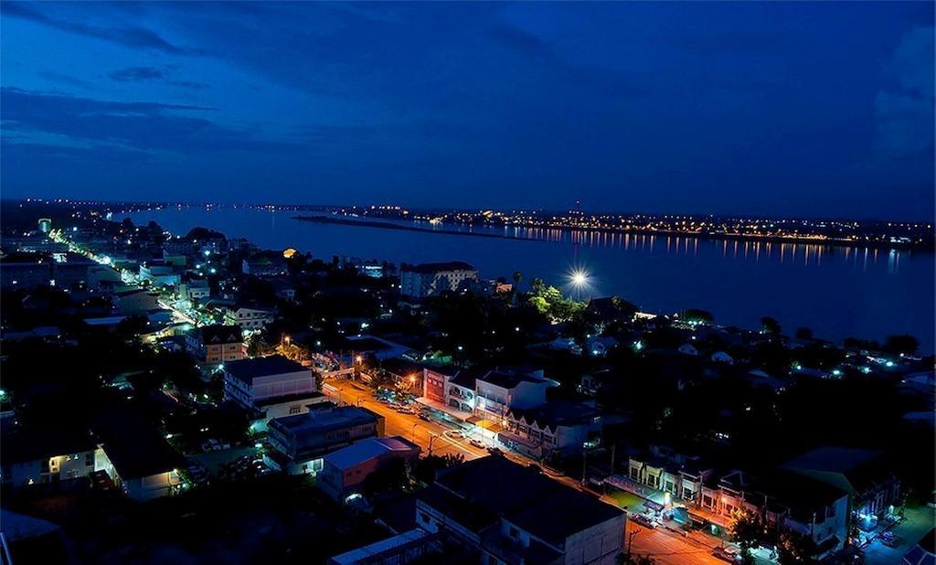 River City Hotel Mukdahan Kültér fotó
