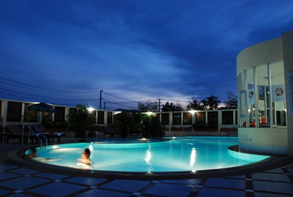River City Hotel Mukdahan Kültér fotó