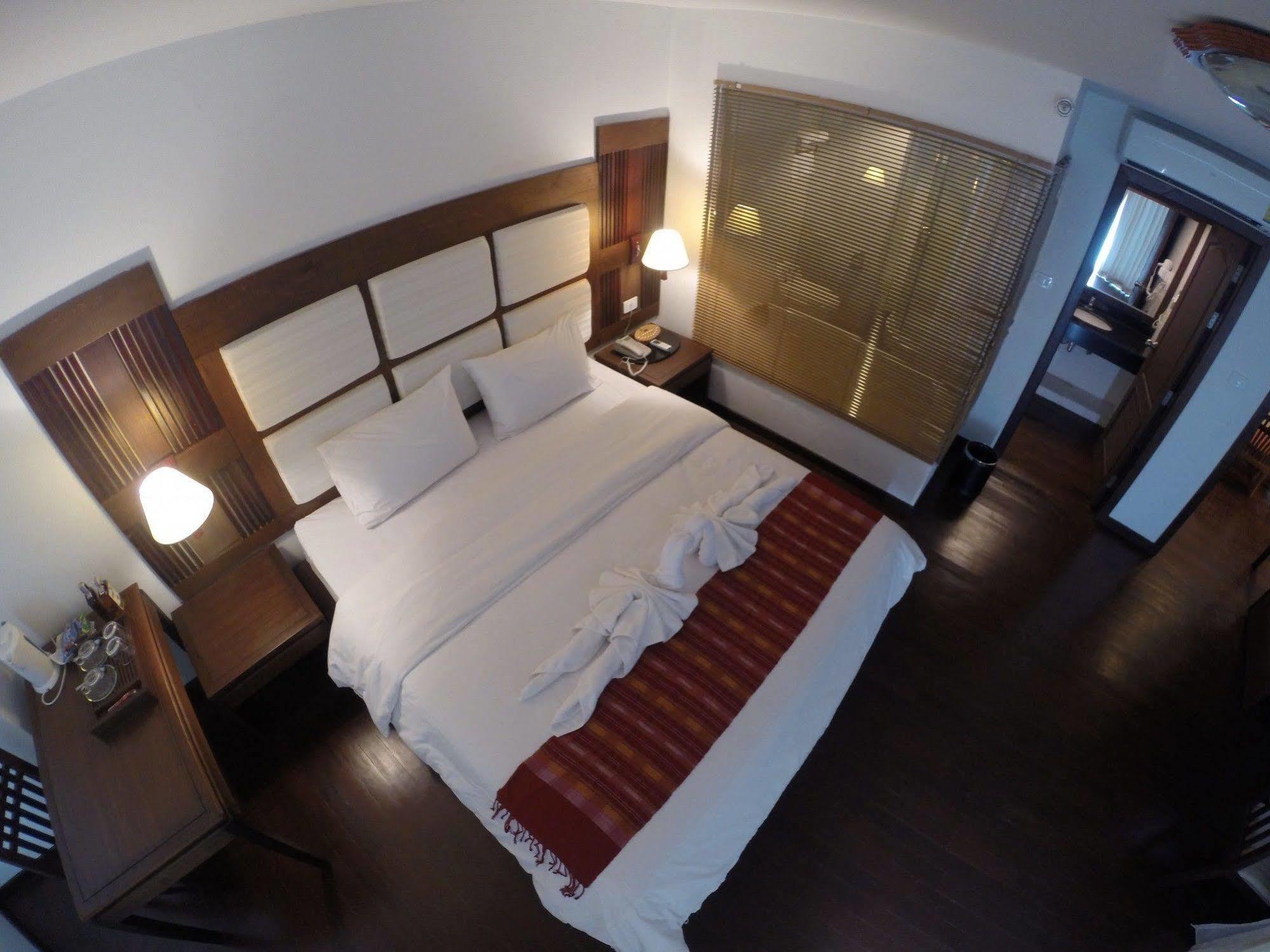 River City Hotel Mukdahan Kültér fotó