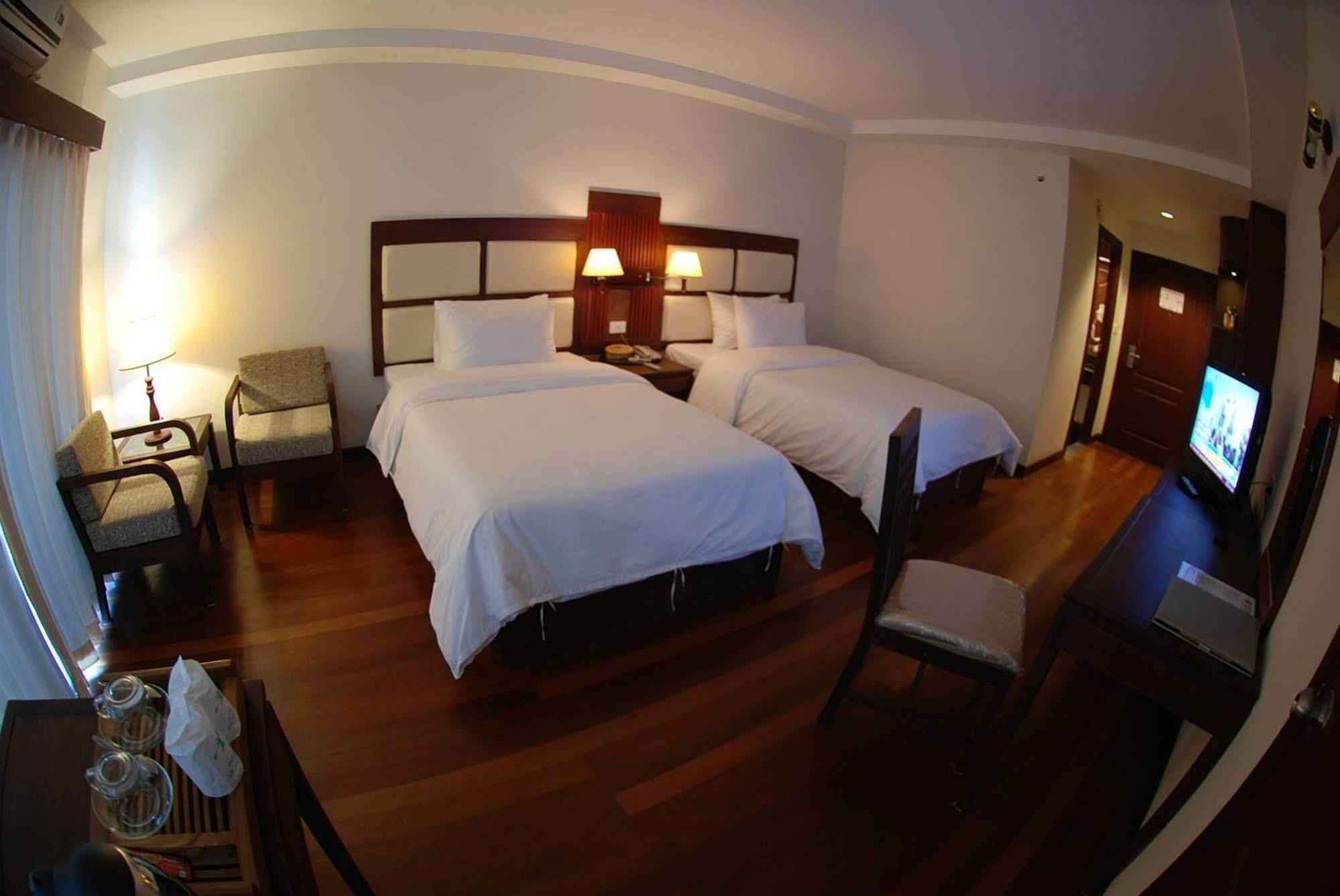 River City Hotel Mukdahan Kültér fotó